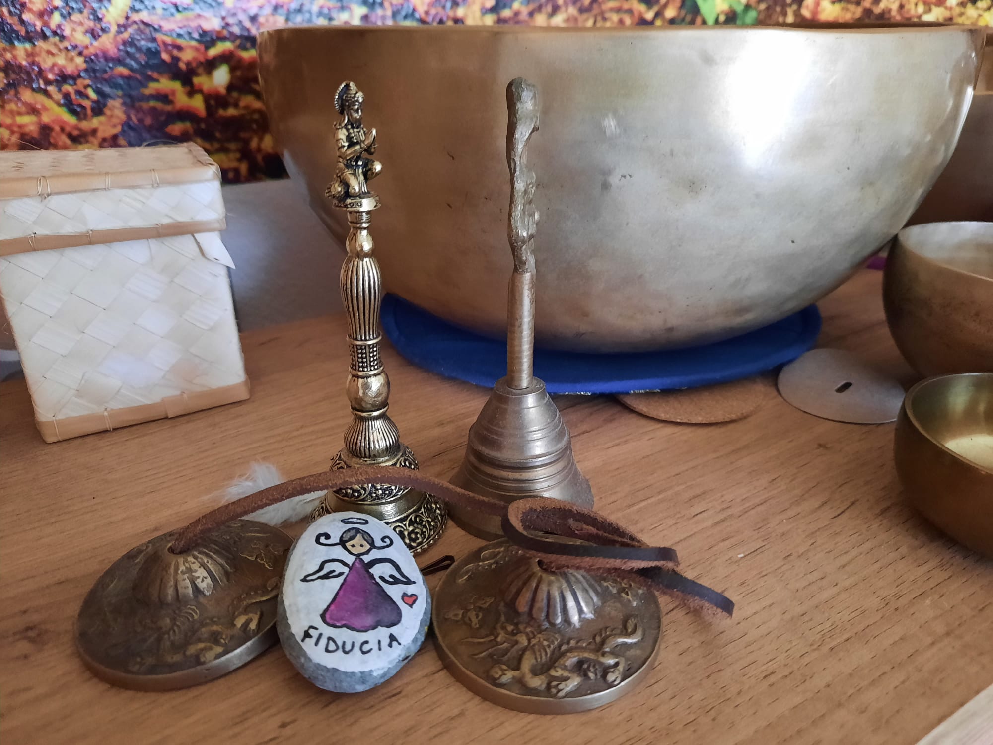 Campane tibetane e strumenti dello Studio Olistico Yoga