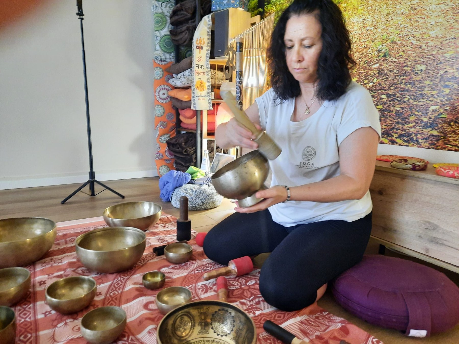 Momenti di pratica, trattamenti e vita dello Studio Olistico Yoga